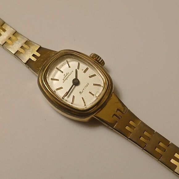 Vintage Jules Jurgensen Women\'s Gold Tone Mechanical Wristwatch France Est 1740 main image 10